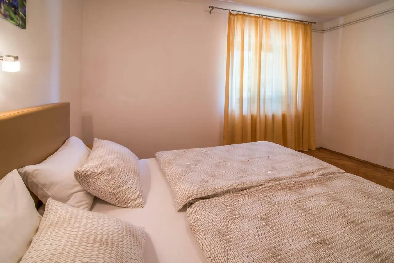 Apartments Marija & Anton 말린스카